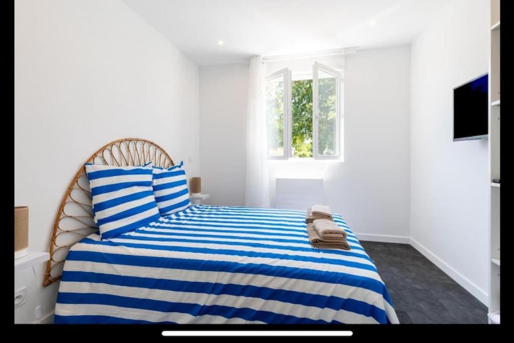 Maison A Deux Pas Du Port 랑통 외부 사진